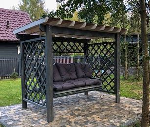 Садовые деревянные качели