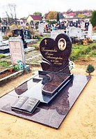 ОДИНОЧНЫЙ ГРАНИТНЫЙ ПАМЯТНИК С КРАСИВОЙ СТЕЛОЙ В ВИДЕ СЕРДЦА ДЛЯ ЖЕНЩИНЫ