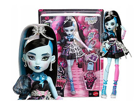 Кукла Mattel Монстер Хай Френки Штейн - Monster High JBG75