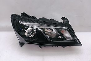 Фара головного света правая Geely Emgrand 7