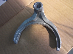 Вилка 3-й и 4-й передачи   Geely Emgrand X7 , Geely