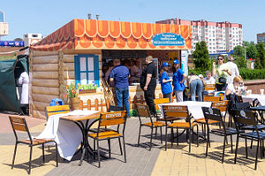 Торговая палатка с "односкатной крышей". Размер 2,50х4,00 м.