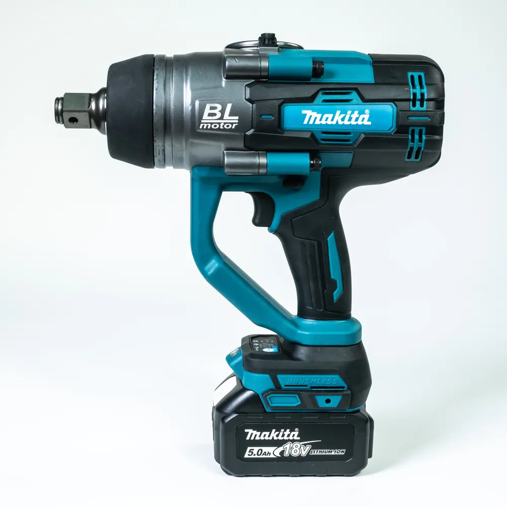 Ударный бесщеточный гайковерт Makita 18V 5.0AH 3000NM 3/4