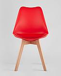 Стул Stool Group Frankfurt красный, сиденье из сочетания пластика и экокожи, ножки деревянные, фото 5