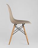 Комплект из четырех стульев Stool Group DSW бежево-серый пластик каркас из металла ножки натуральный массив, фото 5