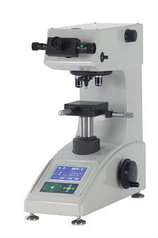 Твердомер Микро-Виккерса 402MVD