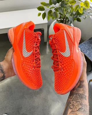 Nike Kobe 6 Protro «Total Orange» выйдут 18 июля (живые фото)
