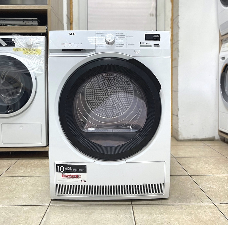 Новая сушильная машина с  ТЕПЛОВЫМ НАСОСОМ   AEG   TR85944B   8 КГ  ГАРАНТИЯ 1 ГОД