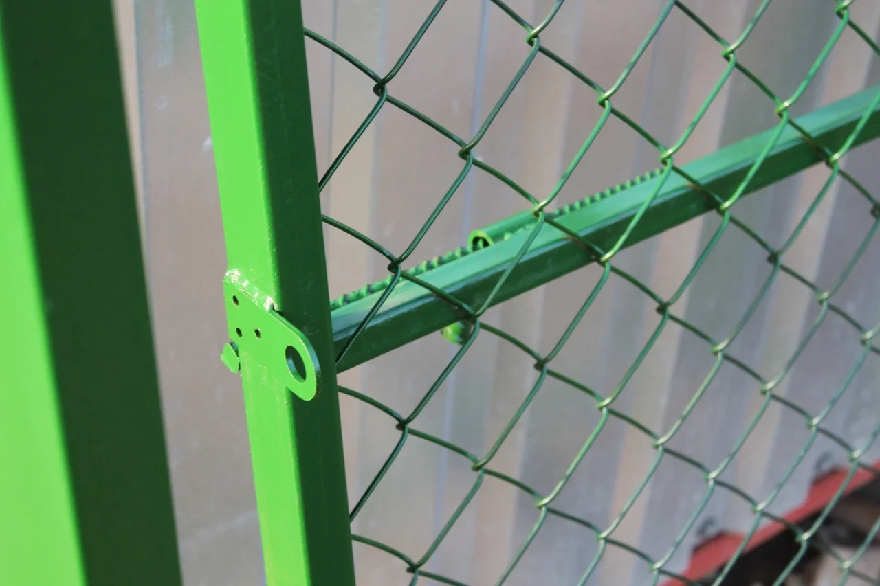 Калитка дачная из сетки-рабица в  ПВХ покрытии 1.0*1.8 м.