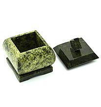 Шкатулка из змеевика