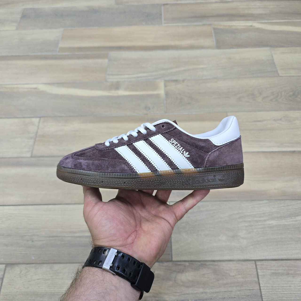 Кроссовки Wmns Adidas Spezial Burgundy