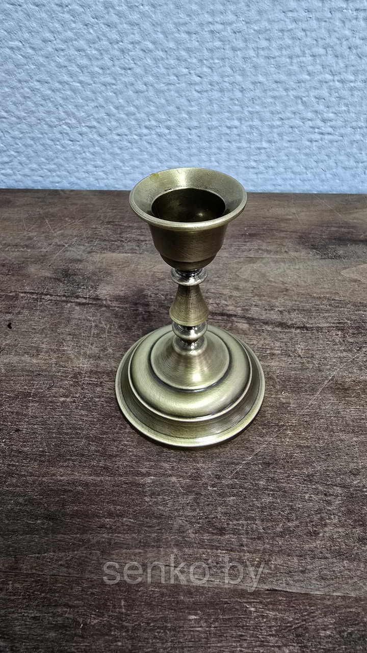 ПОДСВЕЧНИК латунный, высота 9 см.