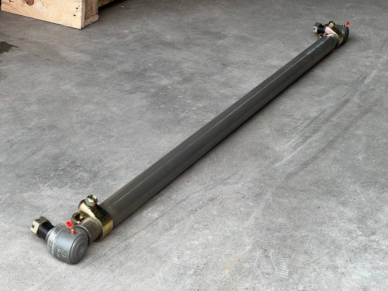 Тяга поперечная рулевая для HOWO T5G и SITRAK C7H мост VGD95 (TX 8X4, TX 6X4)/ХОВО СИТРАК