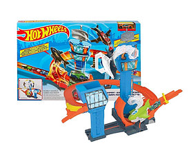 Игрушечный трек Hot Wheels Action - Игровой набор Аэропорт + машинка - Хот Вилс GFH90