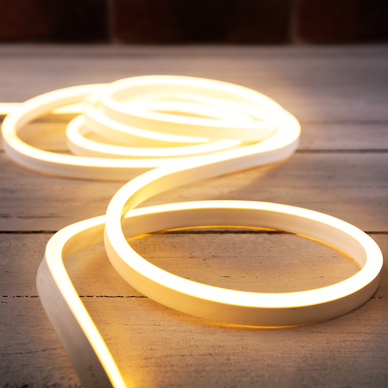 Лента "Гибкий неон" теплый белый 16х16мм 9,6Вт 220В IP67