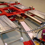 Как стапелем вытягивают кузов автомобиля