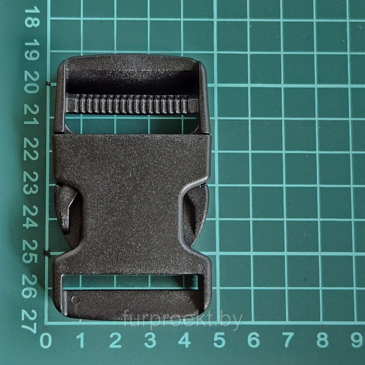 Фастекс А3805Б 38мм 322 черная (ПОМ)