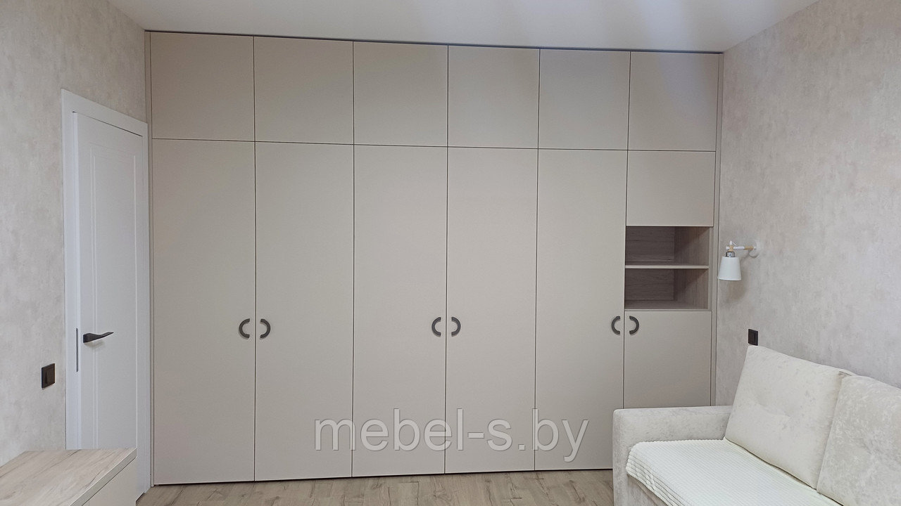 Шкаф распашной 3м