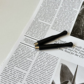 Магнит черный для гель-лака «Кошачий глаз»