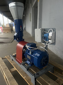 Гранулятор комбикорма ГДР-Соловей-1-220В