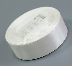 Атласная лента 2,5 см 23 м на пене