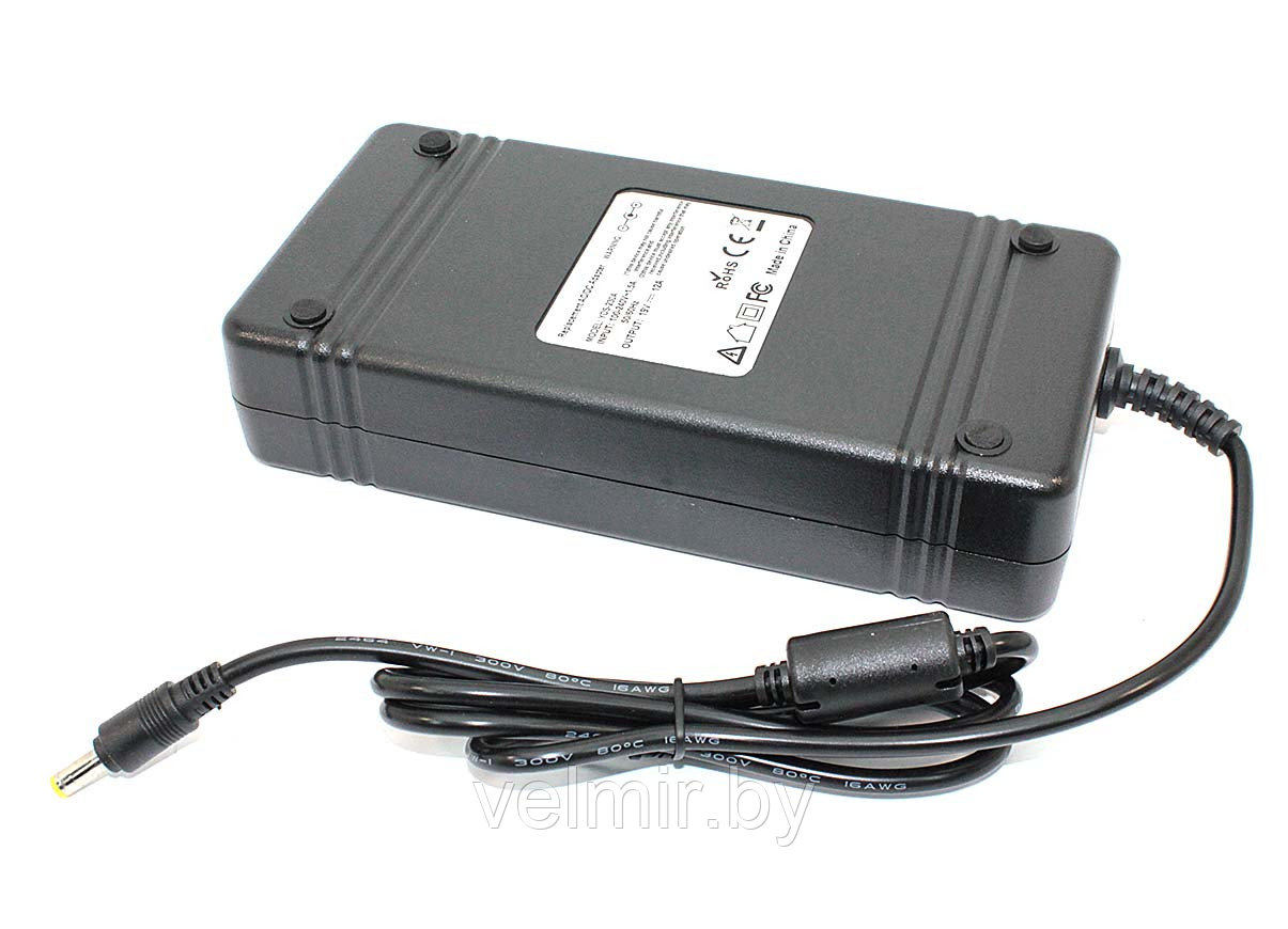 Блок питания (сетевой адаптер) для ноутбуков Toshiba 19V 12A 5.5x2.5mm OEM