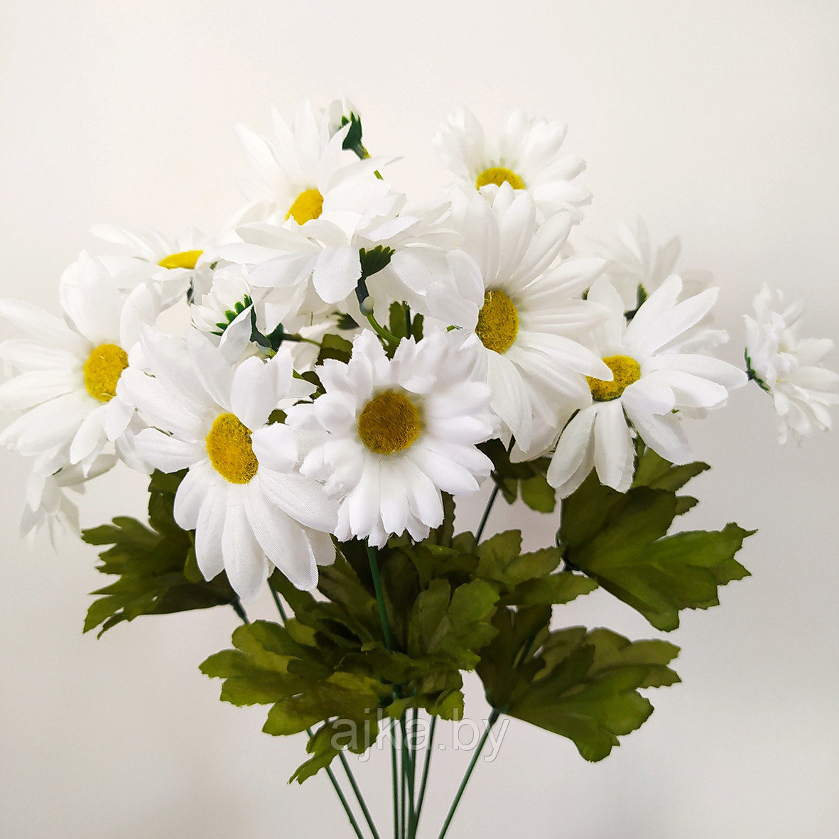 Ветка Хризантема-ромашка 16 головок 48 см, белый