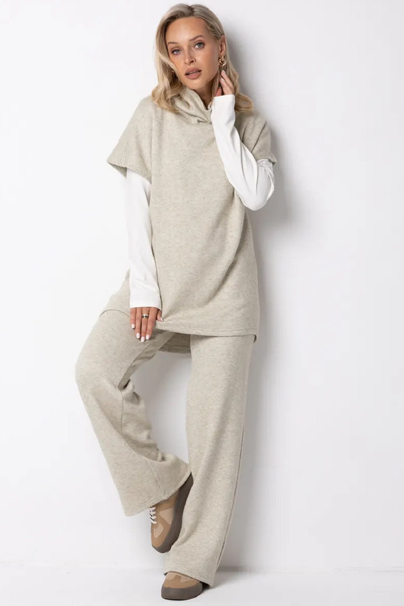 2-НМО 15525 Костюм женский для беременных оливковый