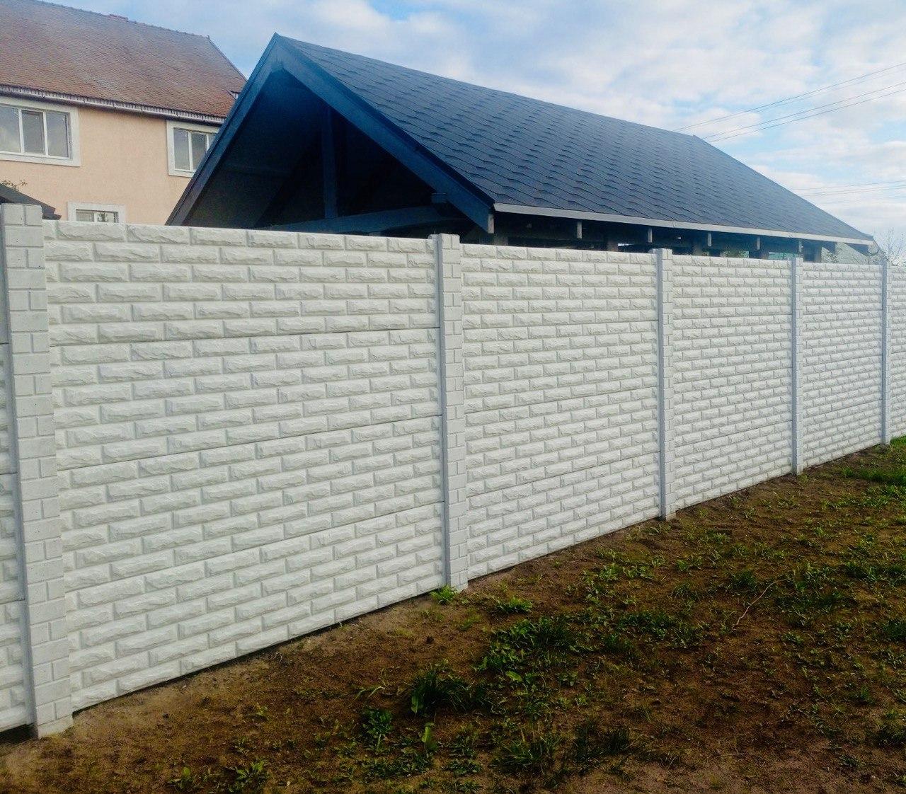 Столб железобетонный глянцевый "Кирпичик"