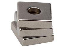 Прямоугольник магнитный неодимовый 10х10х3 мм с зенковкой 6х3,5 мм (упаковка 3 шт.)