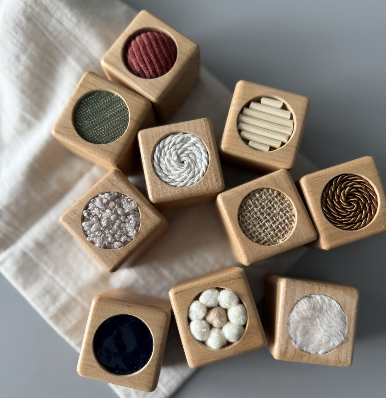 Тактильные кубики