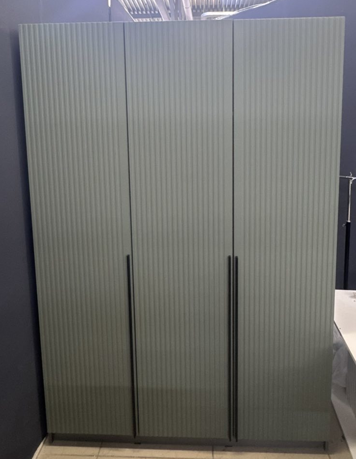 Шкаф 3-х створчатый Феникс ФР№6 графит/олива софт (ручки черные)