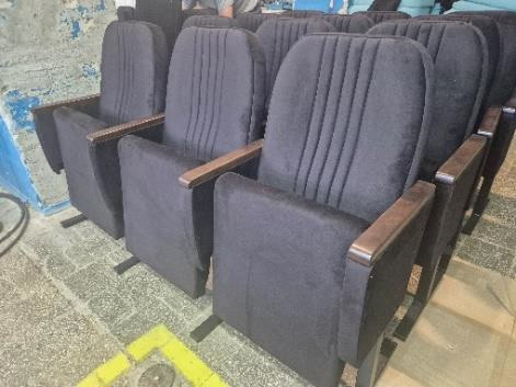 Кресло для актового и конференц-зала M2