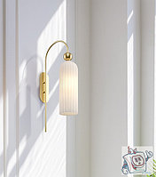 Светильник настенный (бра) Maytoni Modern Antic MOD302WL-01W, IP20, золото, белый