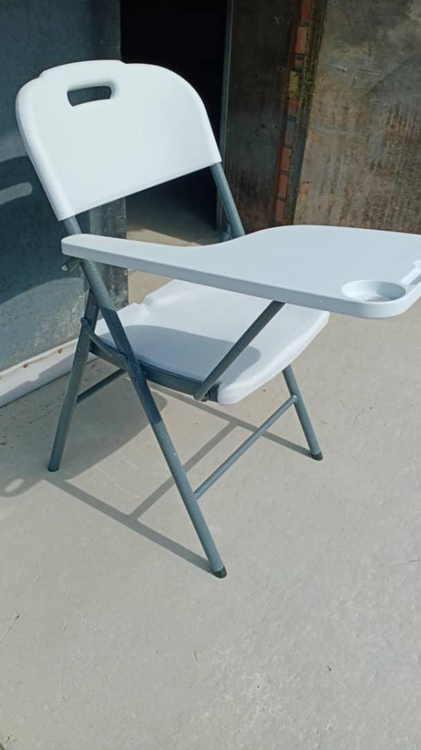 Стулья складные Stool Group банкетный со столиком и полкой