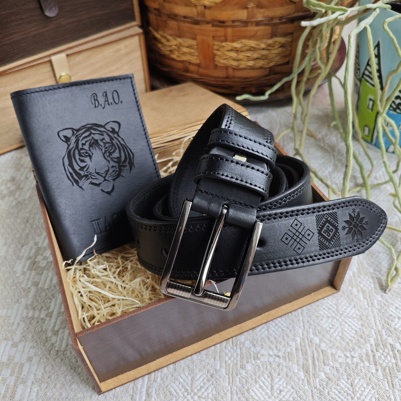 Мужской набор: ремень классика 4см + обложка для паспорта