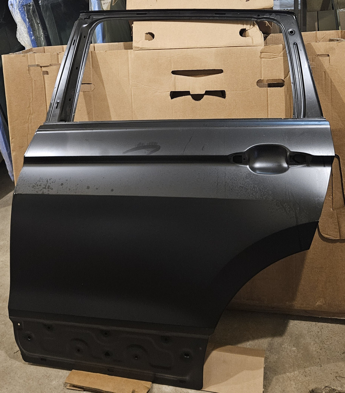 Дверь левая задняя оригинал VW Tiguan VAG 5NA833055J 5NA833055L