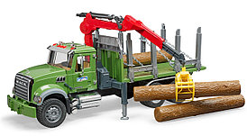 Игрушка Лесовоз Mack с портативным краном и брёвнами Bruder 02824