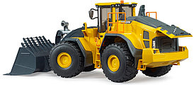 Игрушка Bruder Колесный погрузчик Volvo L260H 02458