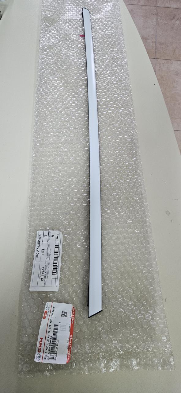 Молдинг двери задней левой Haval F7 2.0 16V 7AMT внедорожник 4X4   5006100XKQ00A