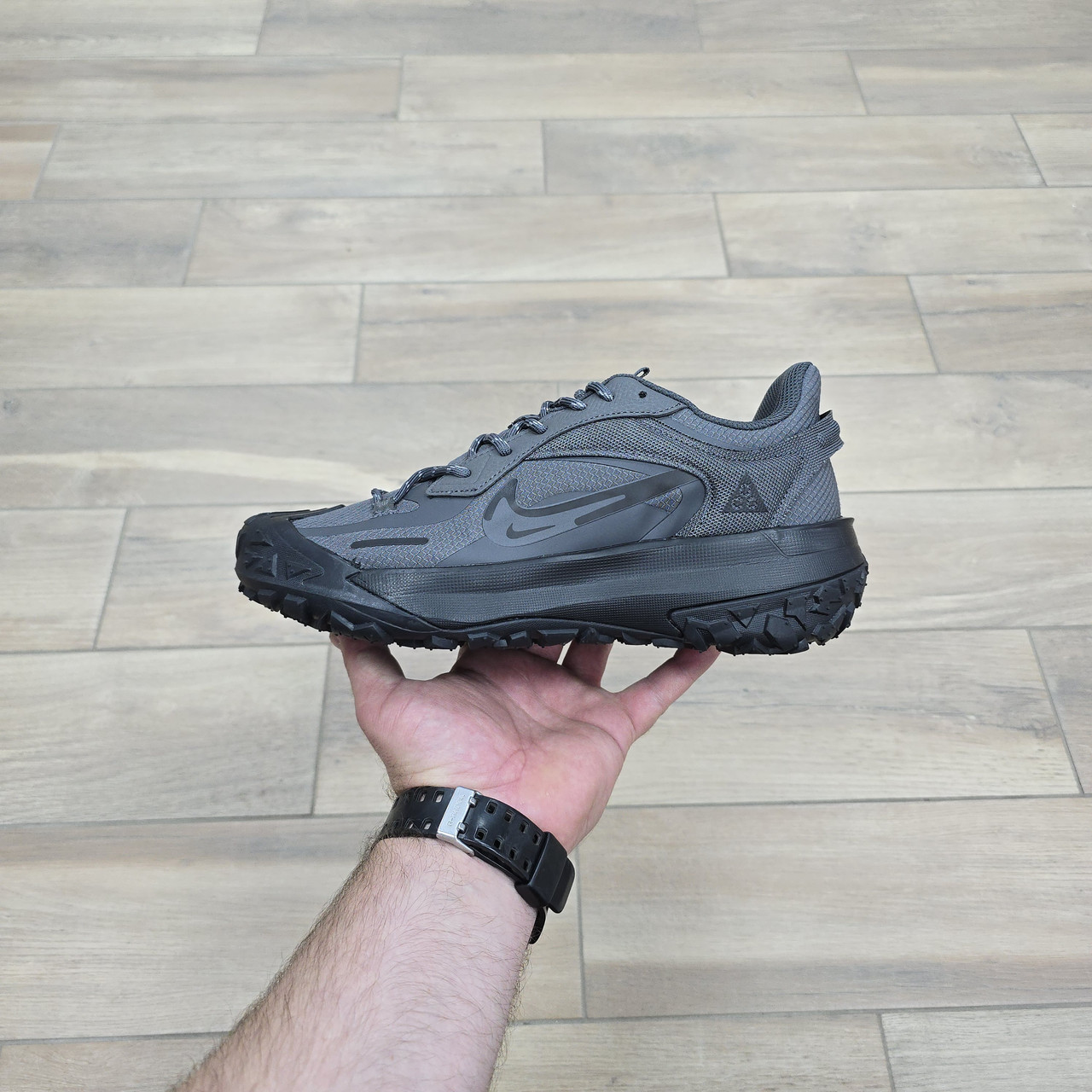 Кроссовки Nike ACG Mountain Fly 2 Low Gray