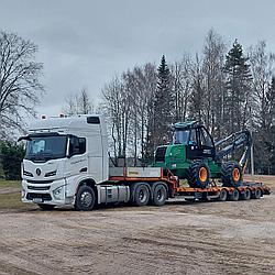 Трал для перевозки харвестера
