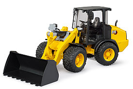 Игрушка Bruder Колесный погрузчик Bruder Cat 02485