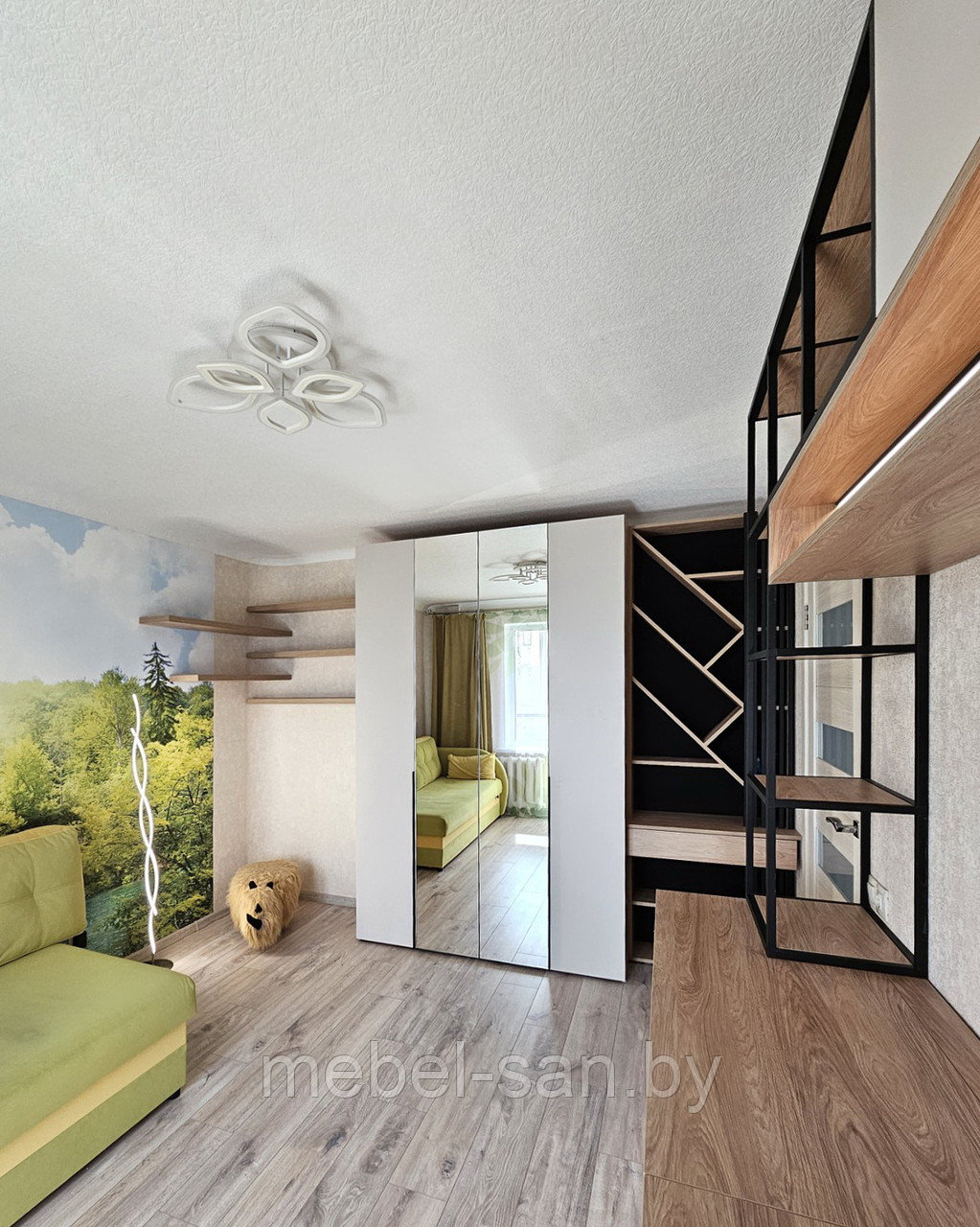 Комплект корпусной мебели в подростковую комнату: шкаф, стол, стеллаж