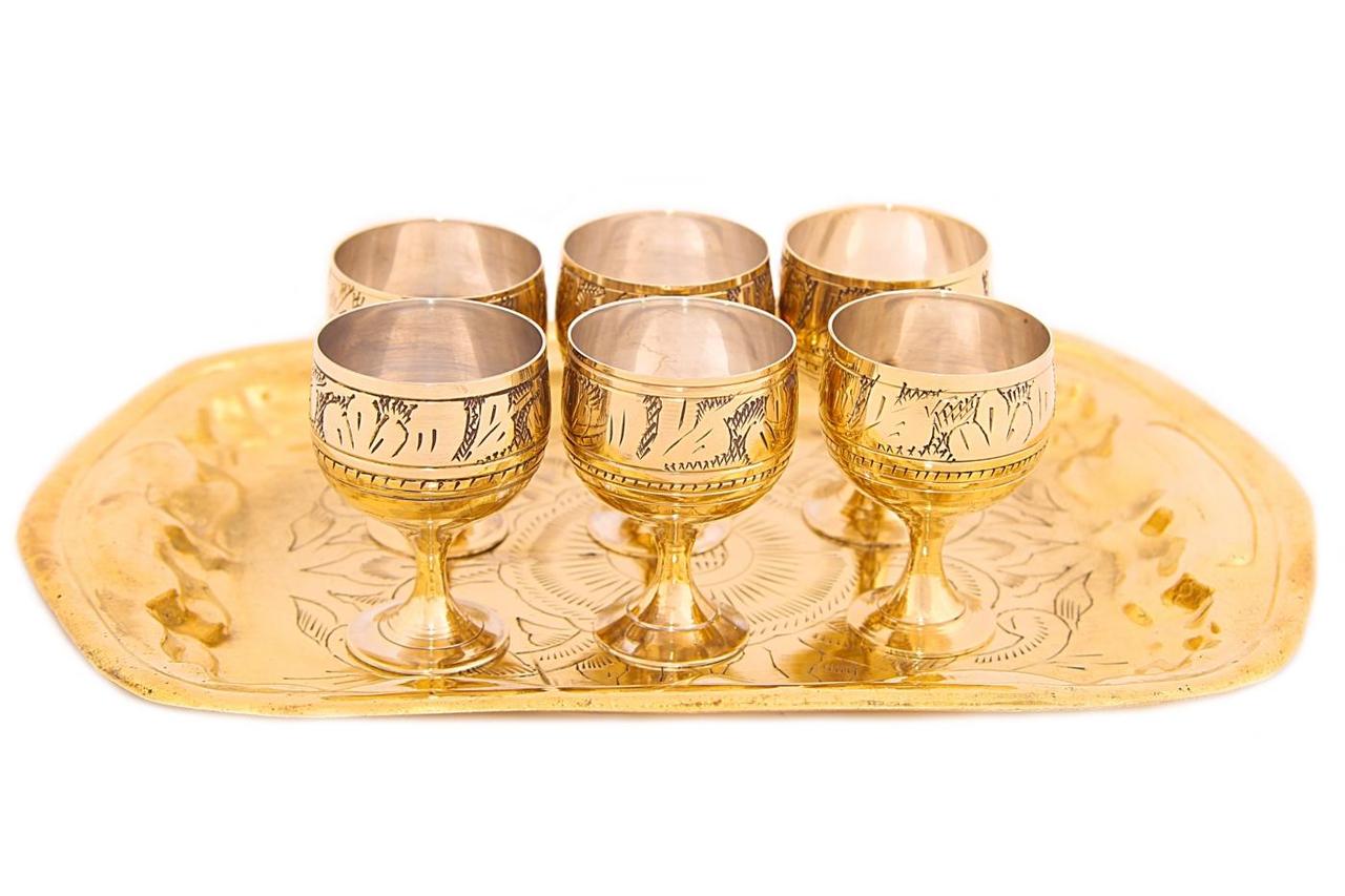 Набор рюмок на ножке 6 шт. + поднос 23 х 15 х 06 см латунь