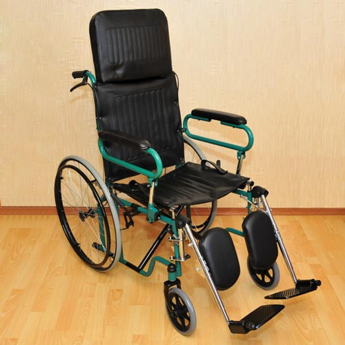 Прокат инвалидных колясок с поддержкой голени FS902GC.