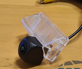 Штатная цветная камера заднего вида на Toyota Corolla E120 (2001- 2007) AHD 1920*1080 пикселей