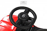 Детский толокар RiverToys Toyota Land Cruiser 300 Z002ZZ-D (красный), фото 2