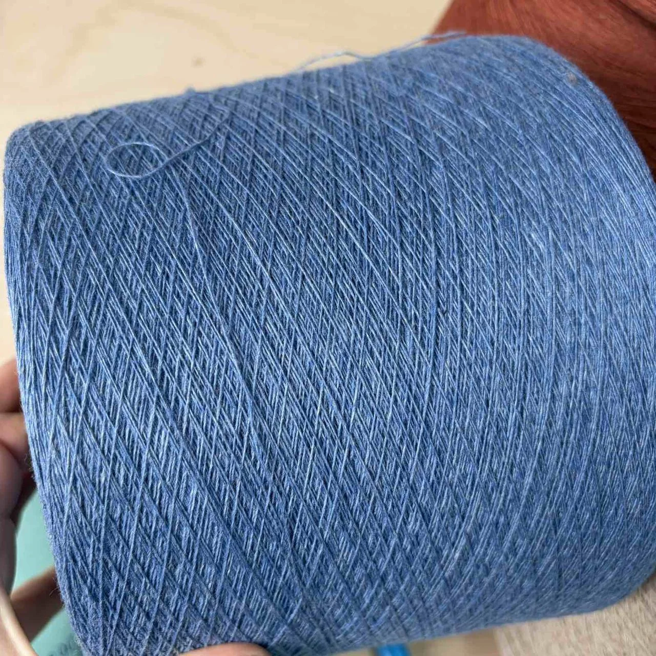 Robin Spot 40% хлопок 40%вискоза 10% шерсть ягнят 10% полиамид 1500 м 100г джинс меланж