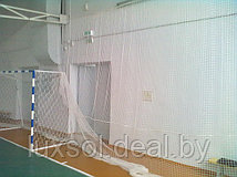 Заградительная/защитная безузловая сетка для окон и стен спортзала (ячейка 35 х 35 мм)